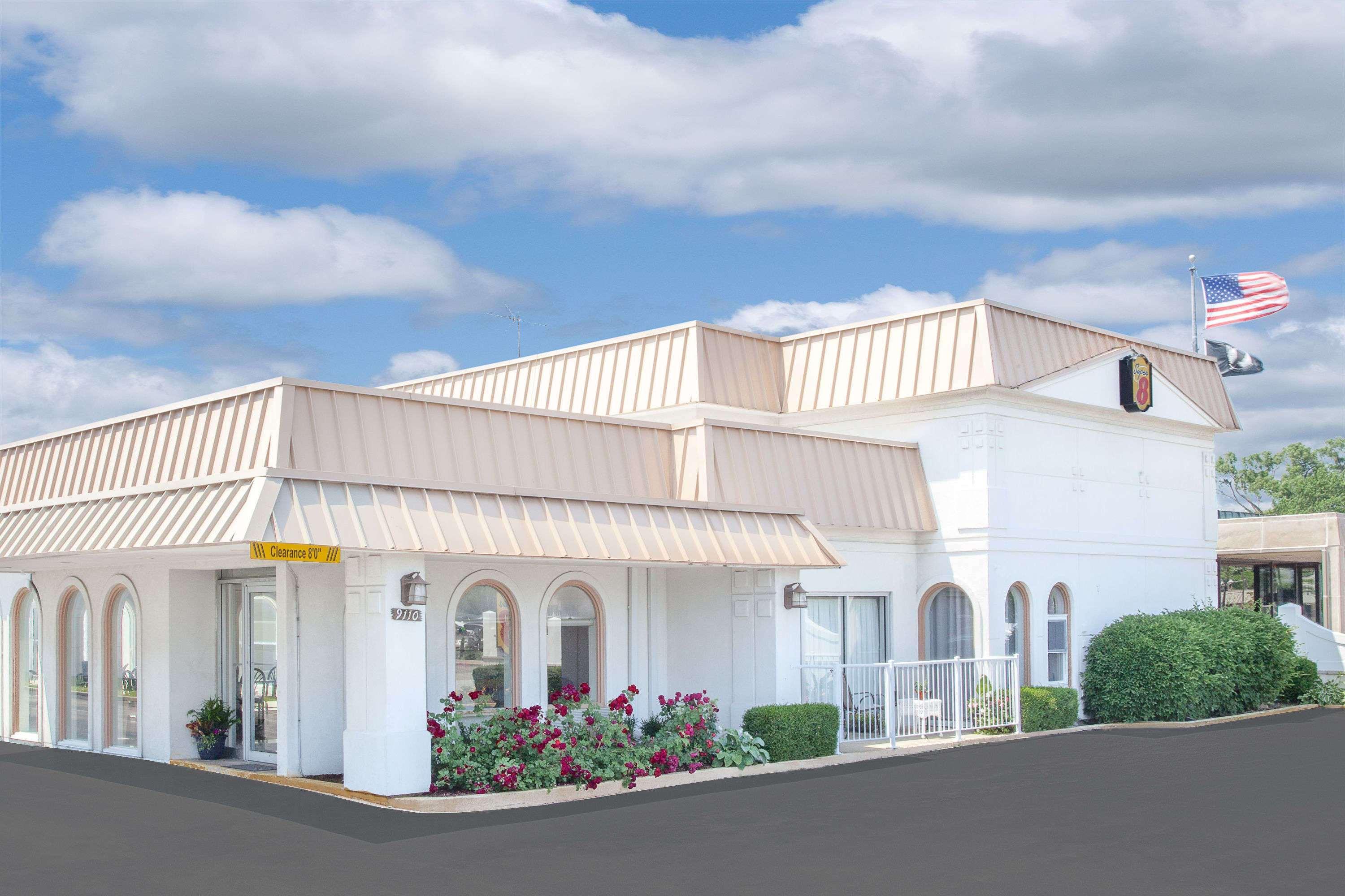 Hotel Super 8 By Wyndham Morton Grove/Chicago Exterior foto